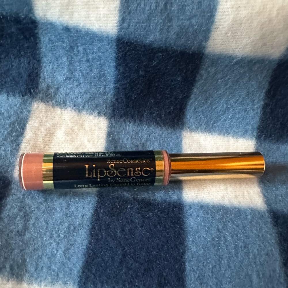 LipSence by SeneGence- Bombshell